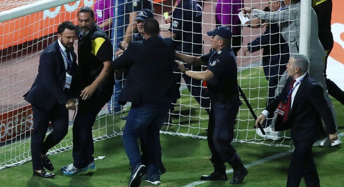 frapar karipidis kypello ellados aris