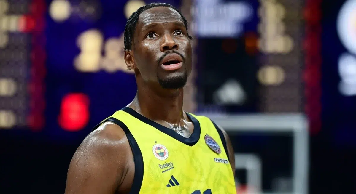 nigel hayes davies hapoel panathinaskos