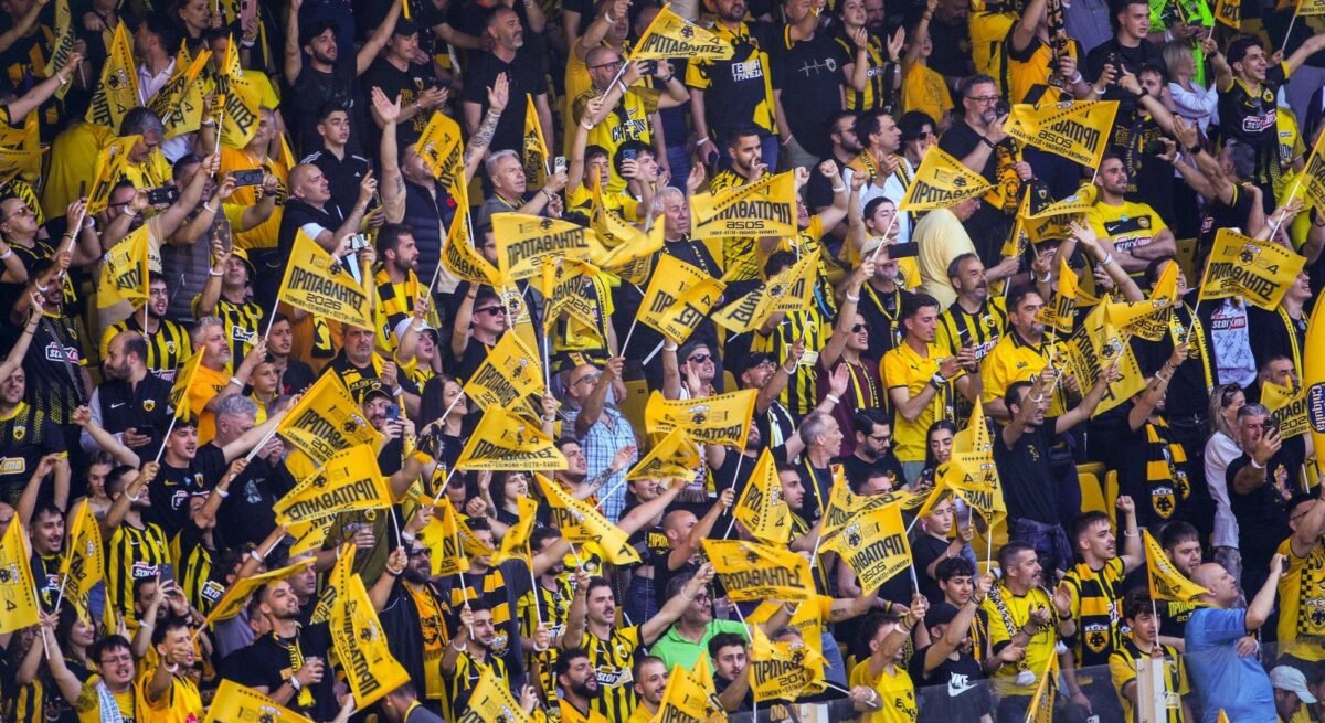 Η ΑΕΚ επέστρεψε στο Champions League με την πρώτη νίκη της ύστερα από 19 χρόνια και 10 μήνες, το 1-0 επί της ΛΑΣΚ Λιντς